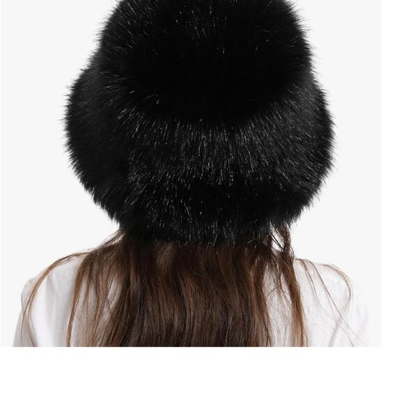 Faux Fur Black Cap main image 4